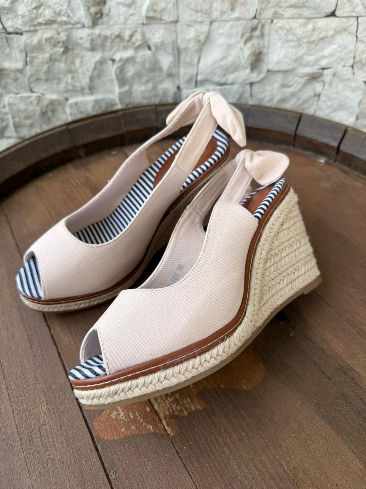 Cuña Lazo Beige