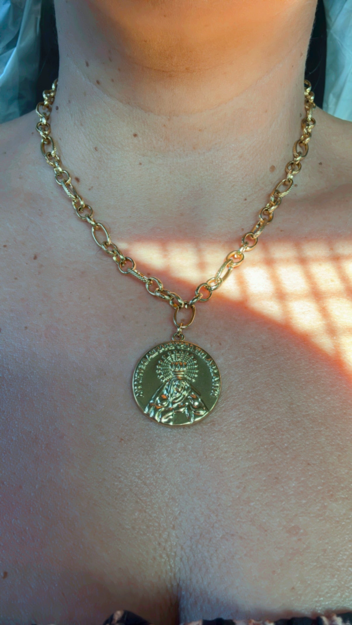 Medalla Virgen de la Esperanza