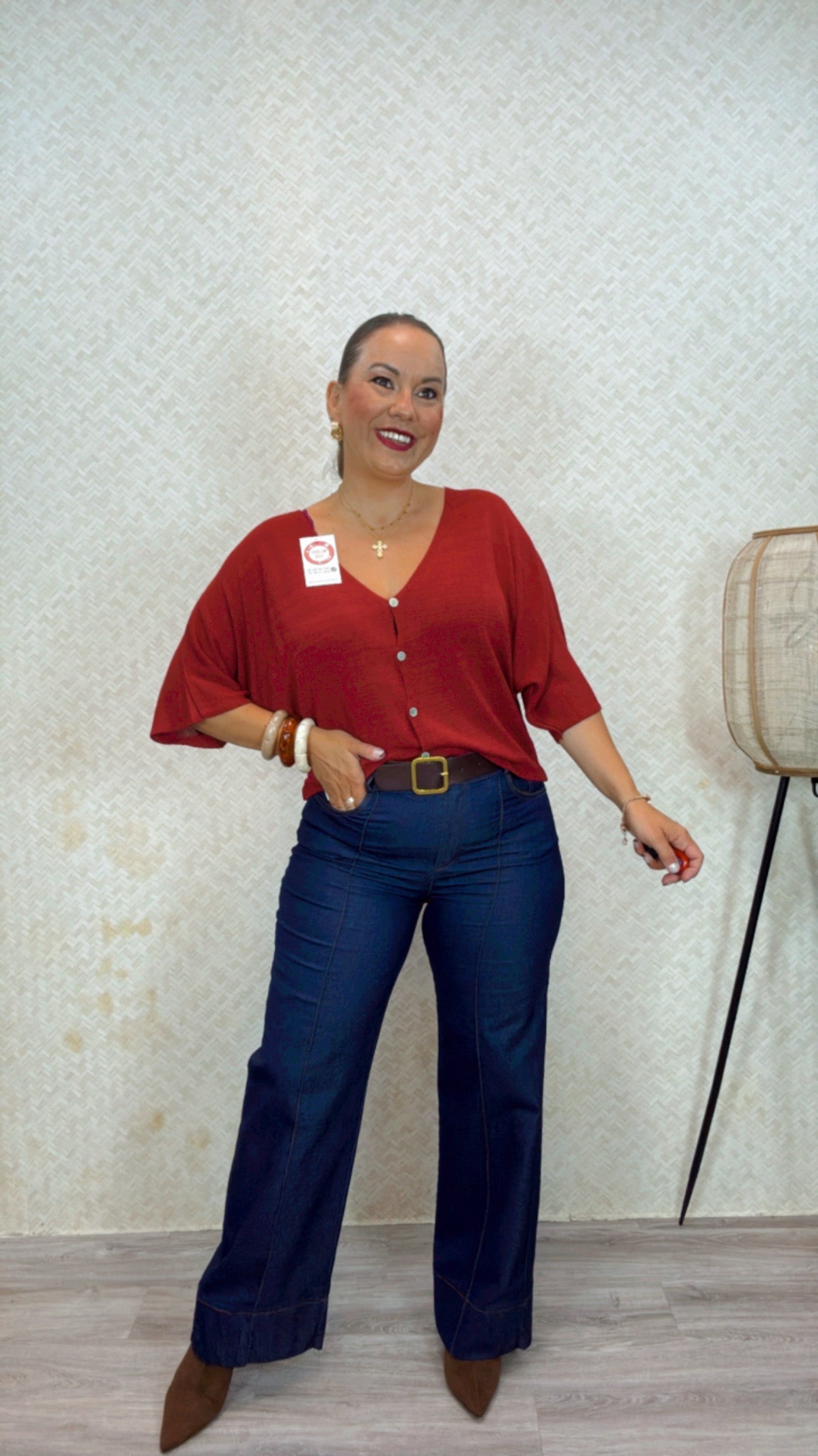 Rebeca hilo Burdeos