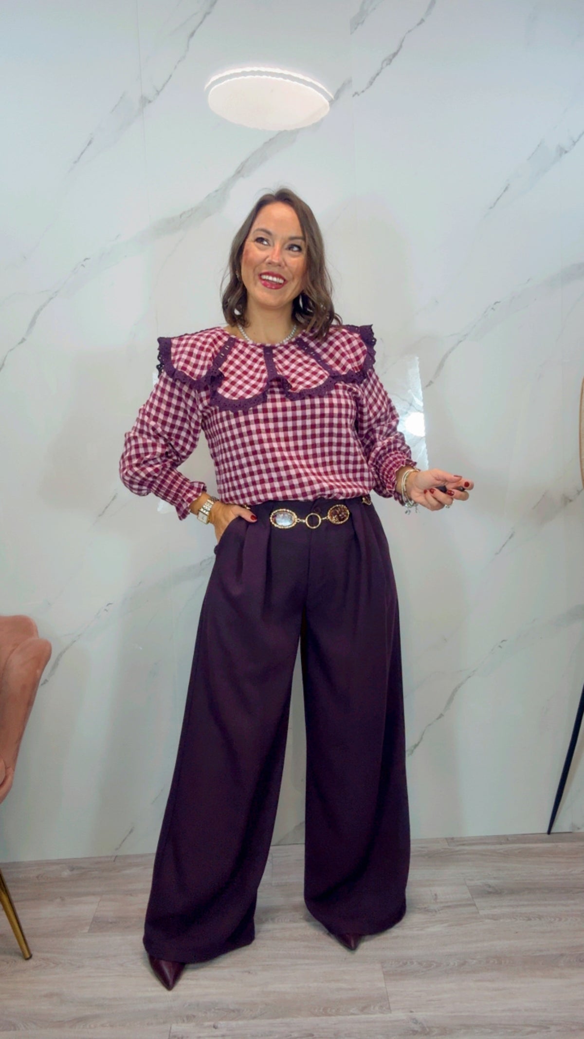 Pantalón recto berenjena