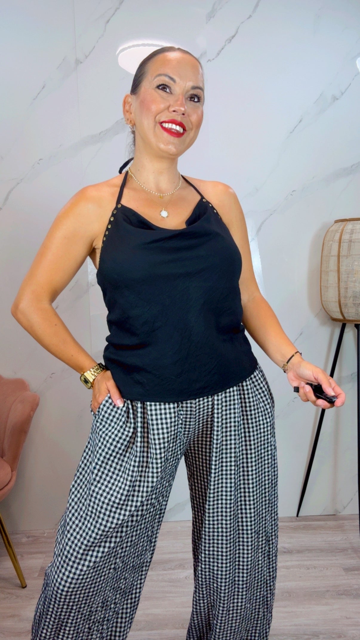 Top Tachuelas Negro