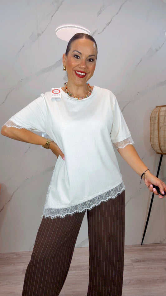 Camiseta asimétrica blanca