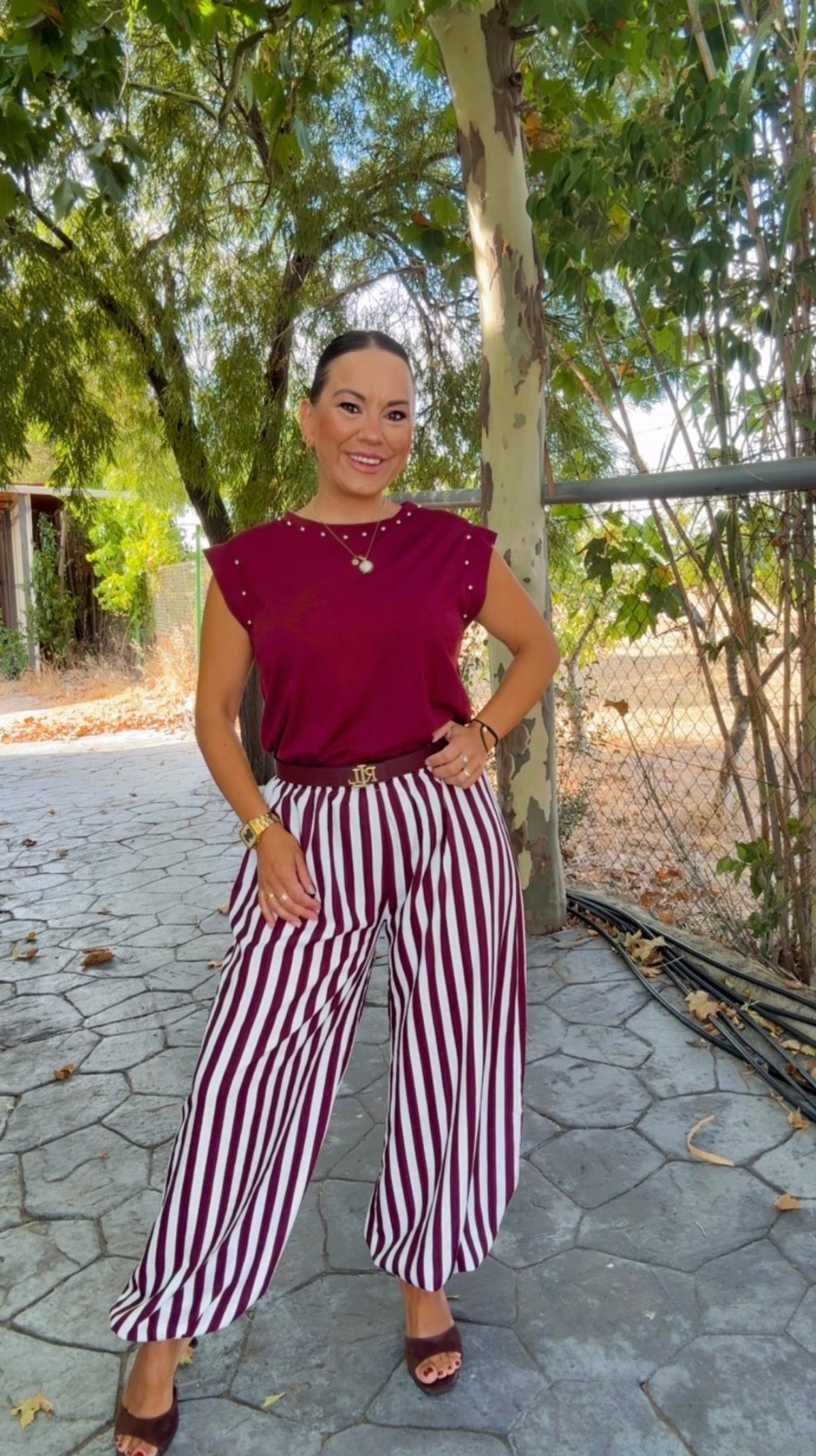 Pantalón Bombacho Rayas Burdeos