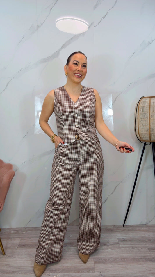 Conjunto Cuadros Vicky Marrón  chocolate