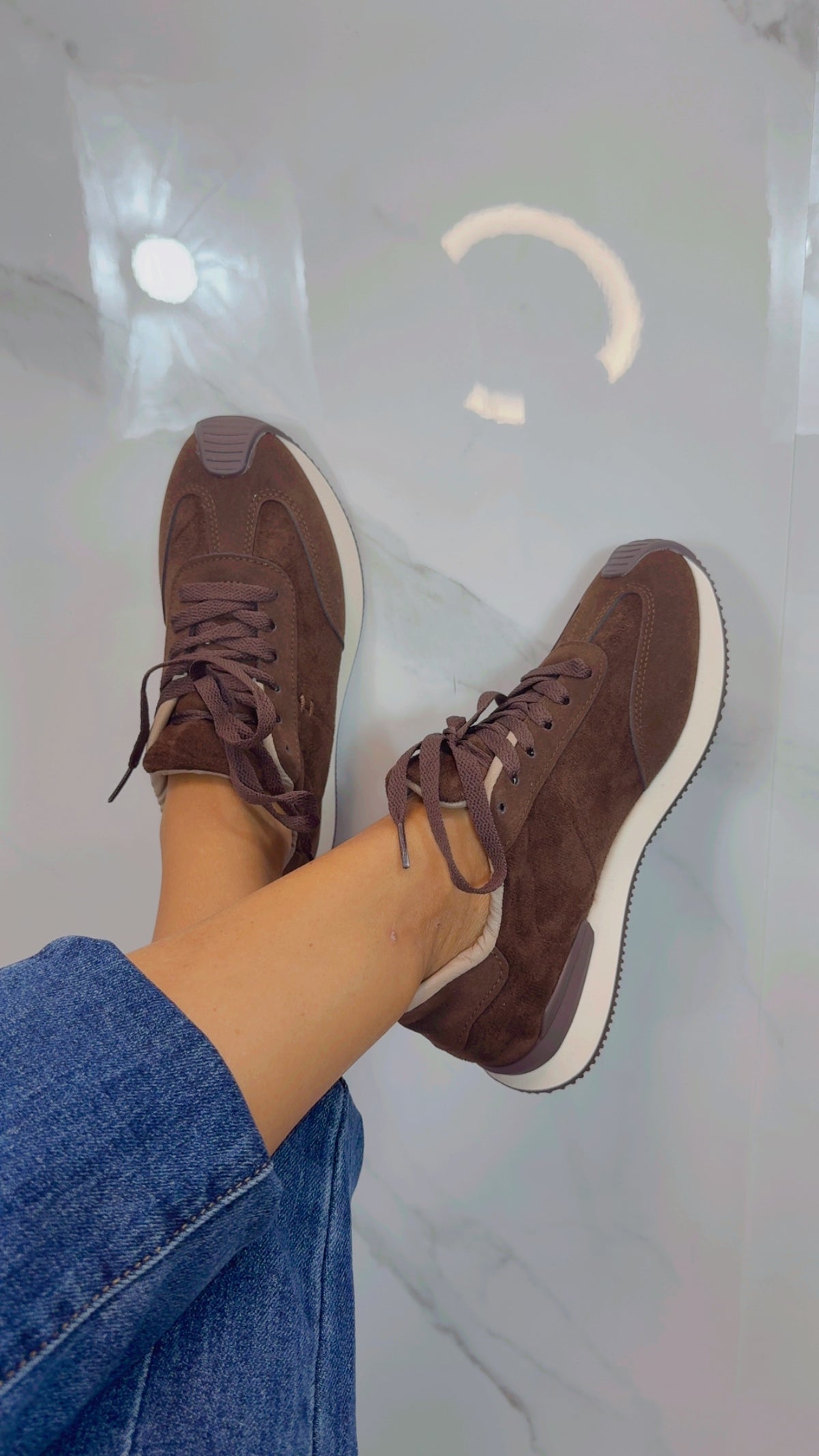 Zapatilla Deporte Marrón Chocolate