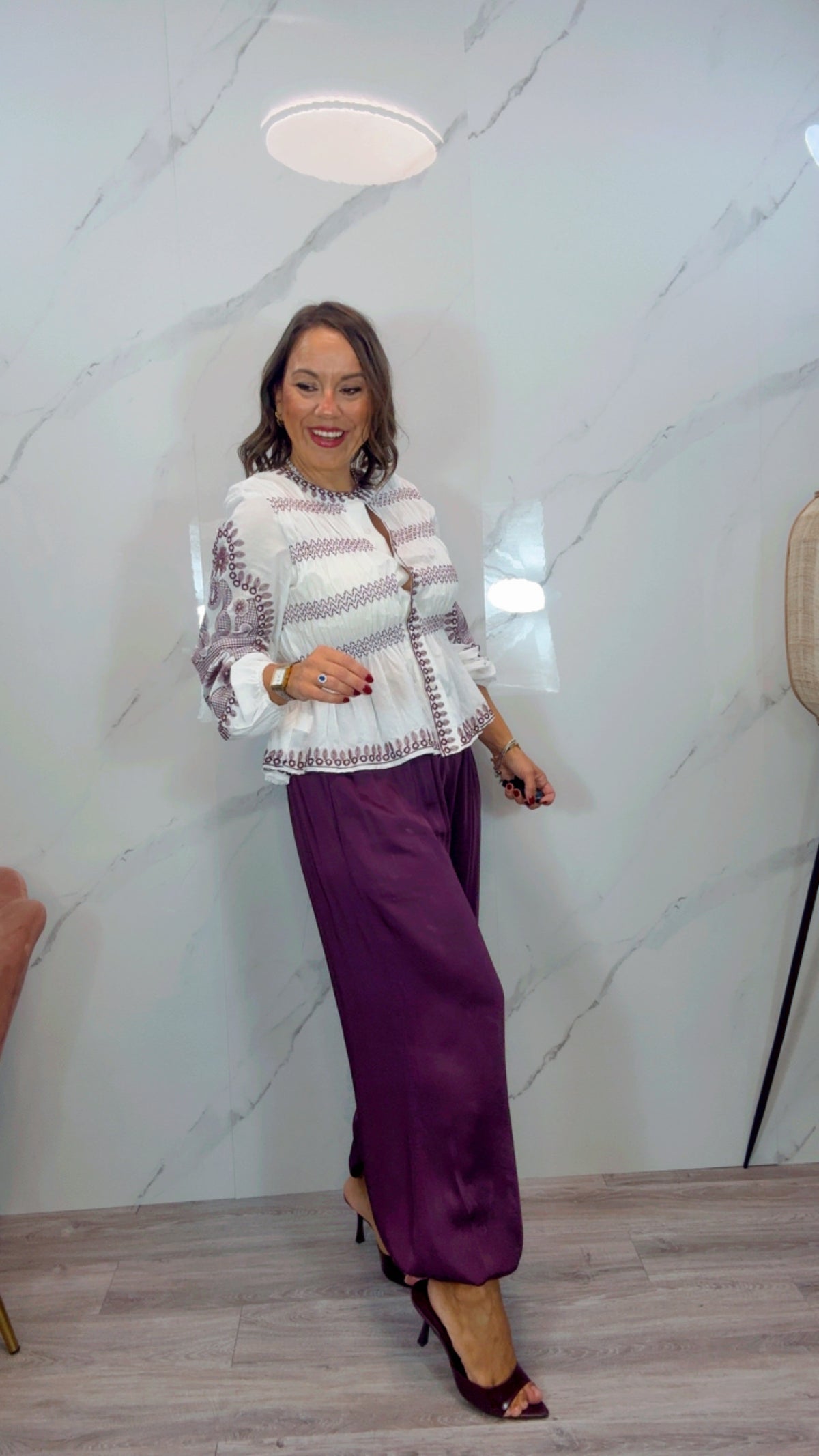 Pantalón Bombacho satinado Berenjena