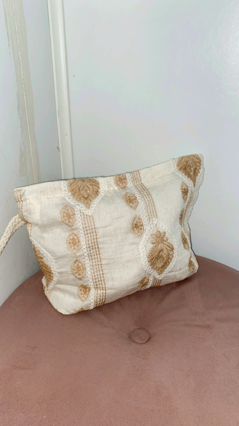 Neceser Bordado Beige