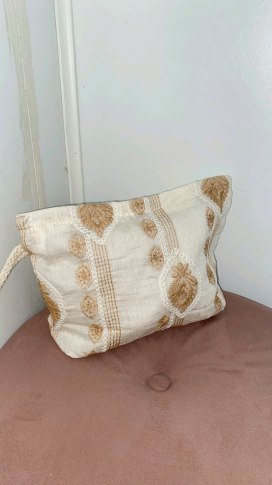 Neceser Bordado Beige