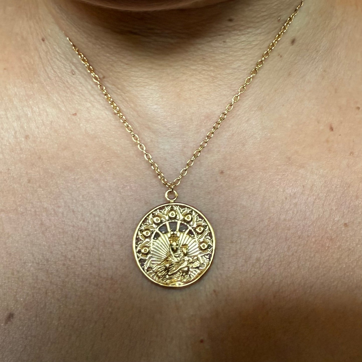 Medalla Virgen Niña