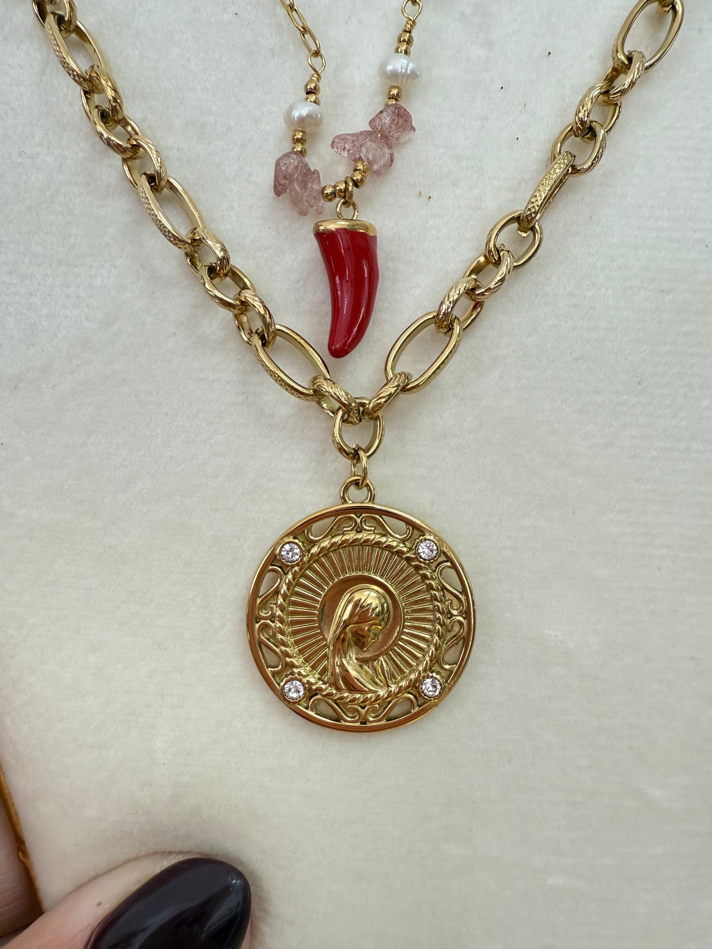 Medalla Virgen niña