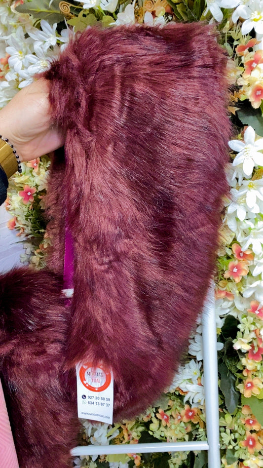 Estola pelo burdeos