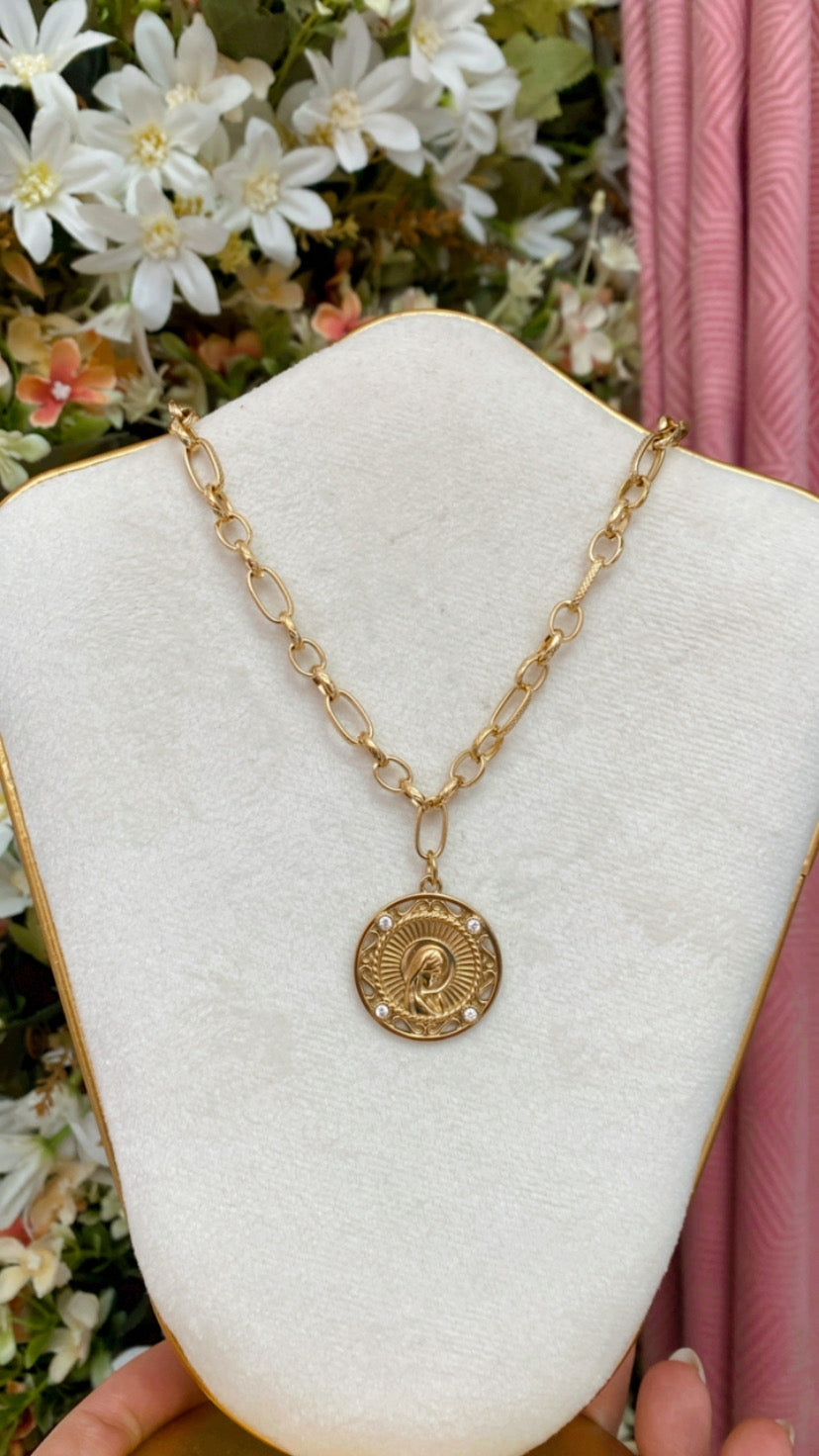 Colgante Virgen Niña Dorado